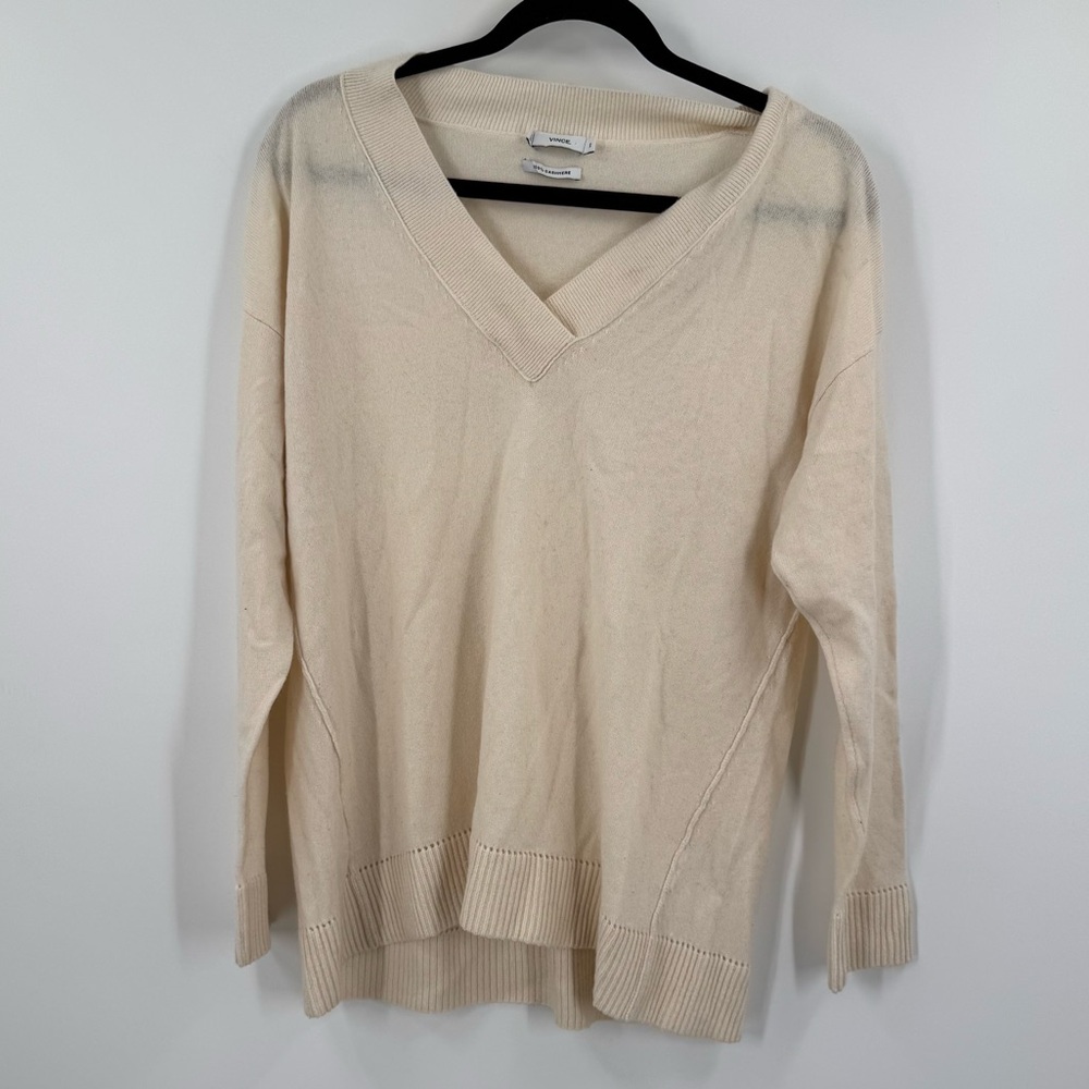 Vince Cream V-Neck 100% Cashmere Knit Sweater Women’s Size  XS
